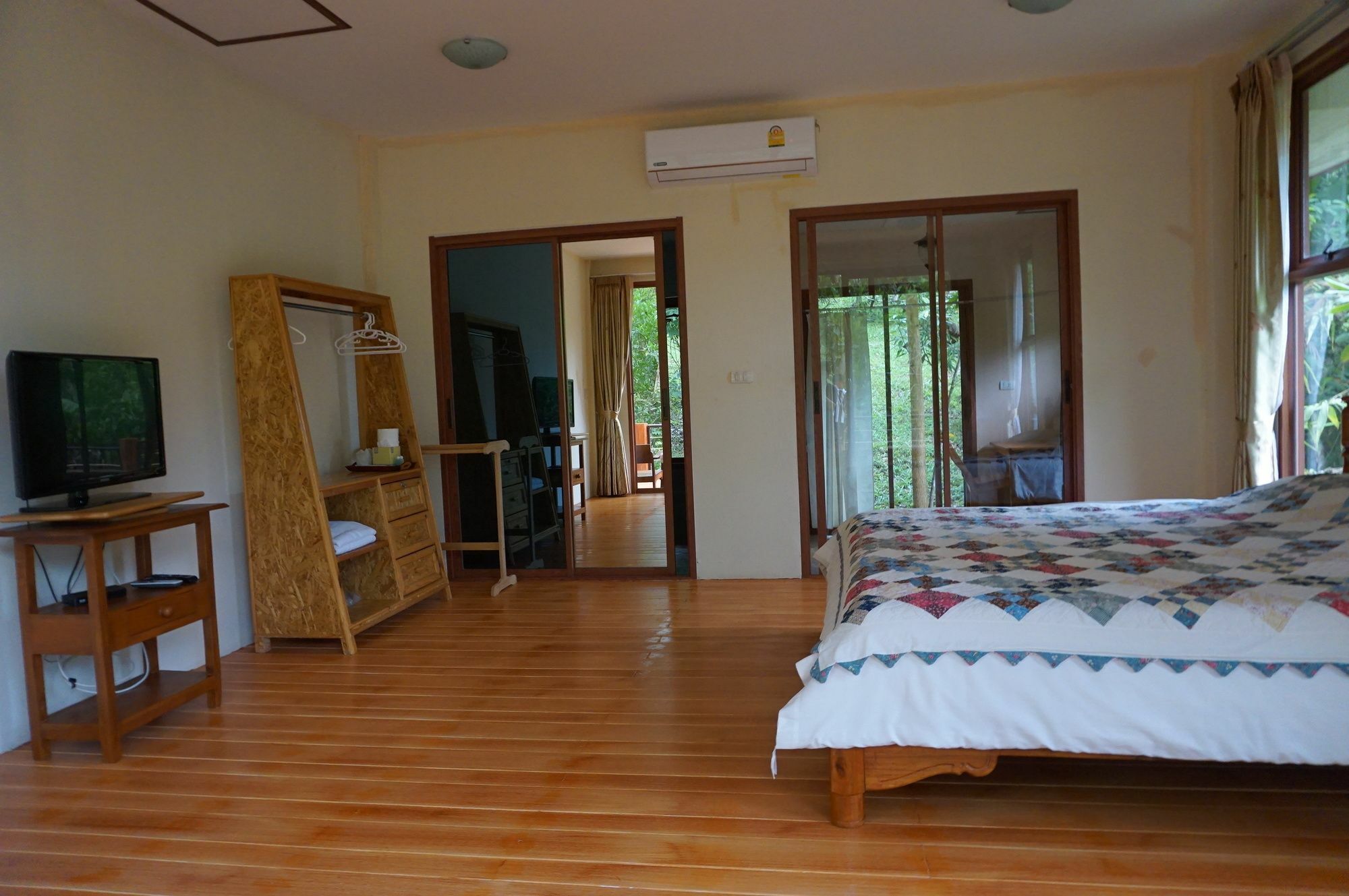 Smallville Resort Ranong Eksteriør billede