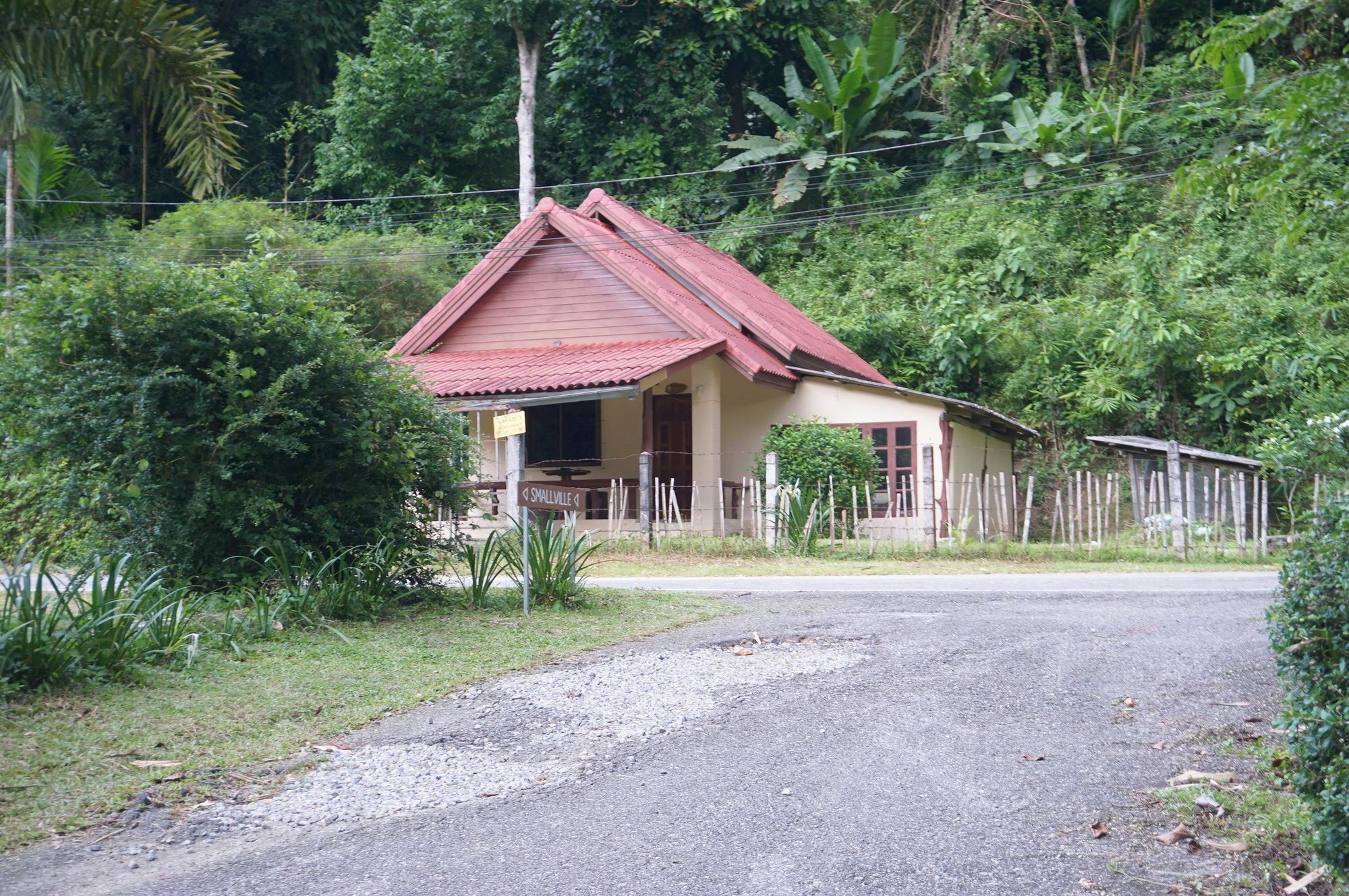 Smallville Resort Ranong Eksteriør billede